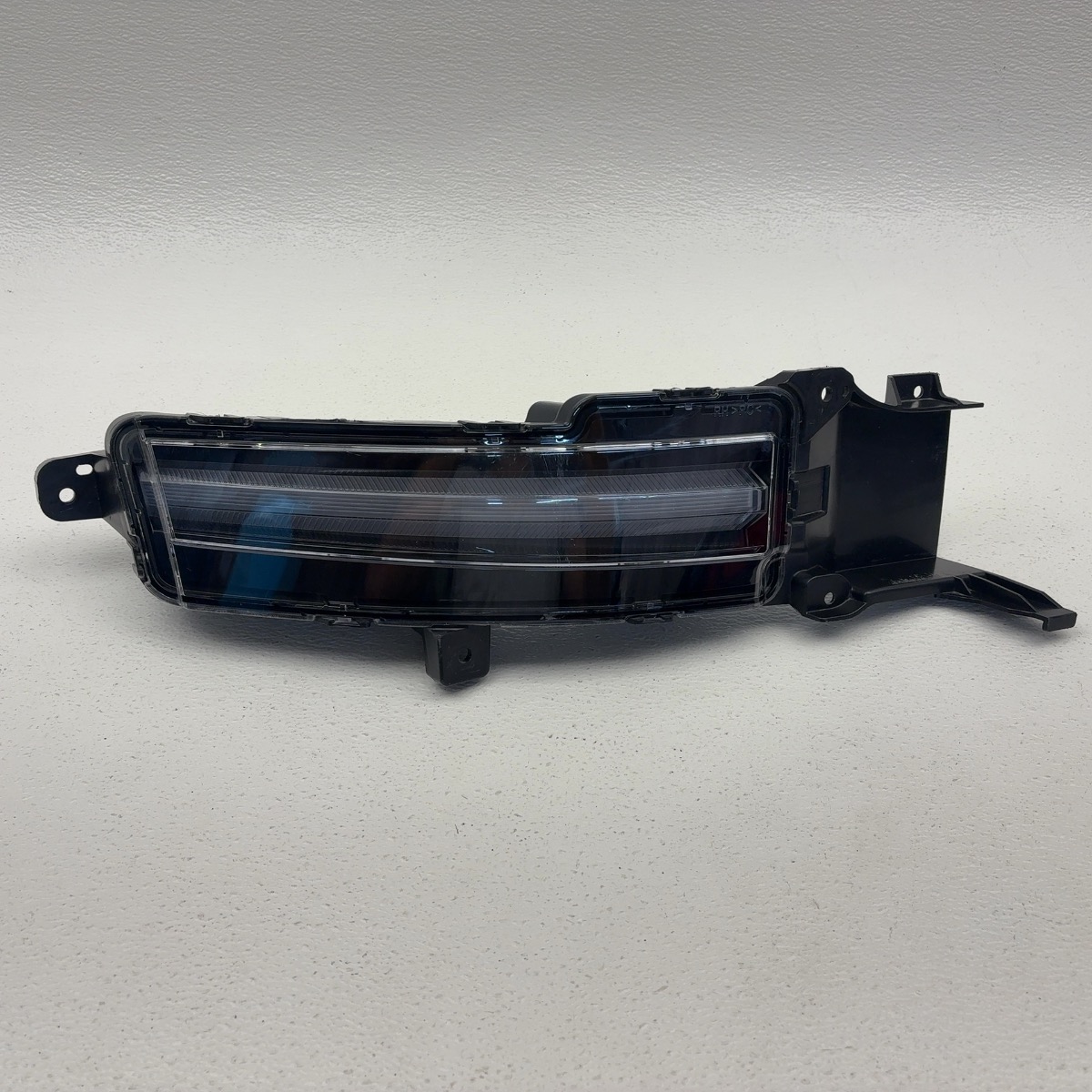 Rivian R1T Right Rh Turn Signal Light