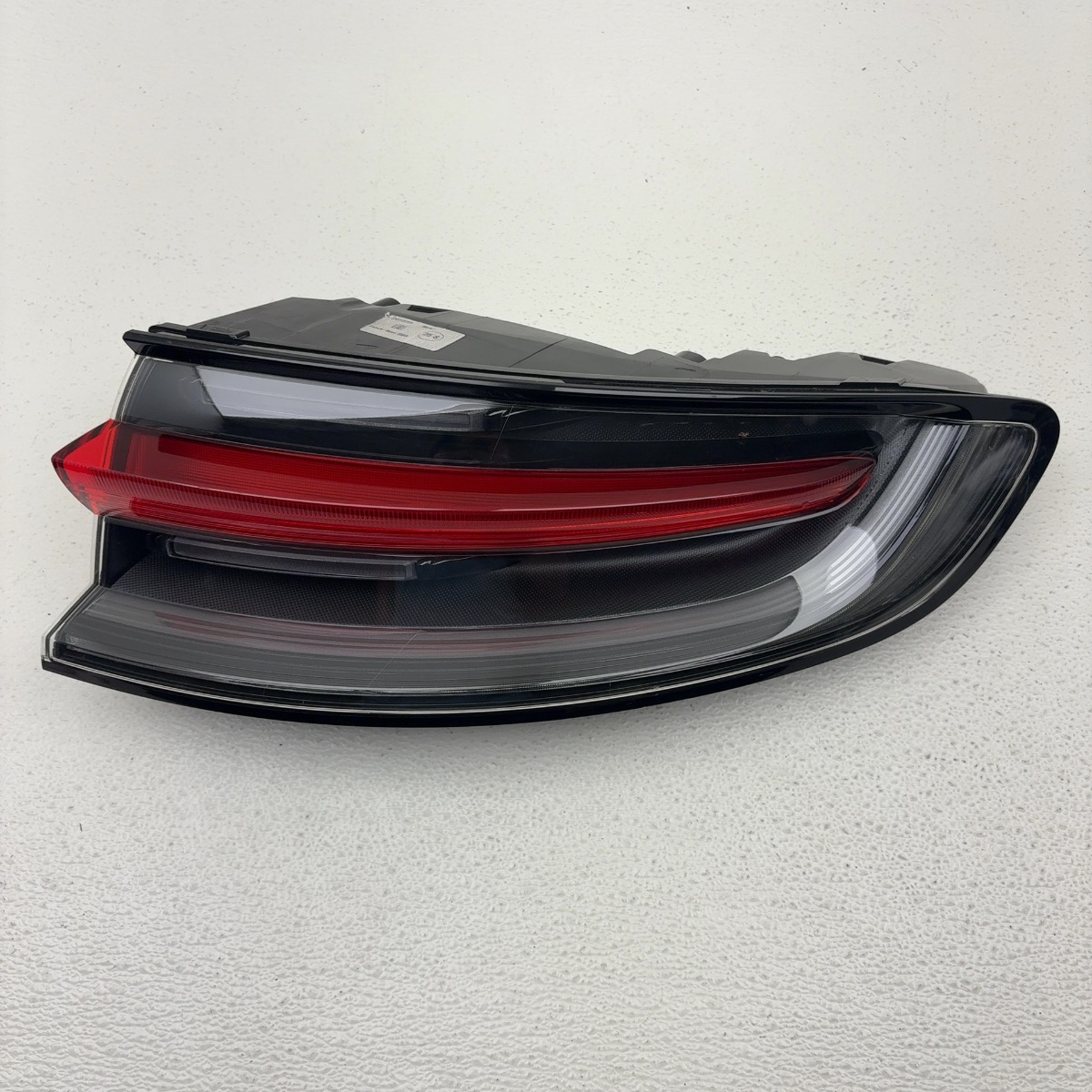 2019-2025 Porsche Macan Rear Right Taillight 95B.945.092.AL Oem