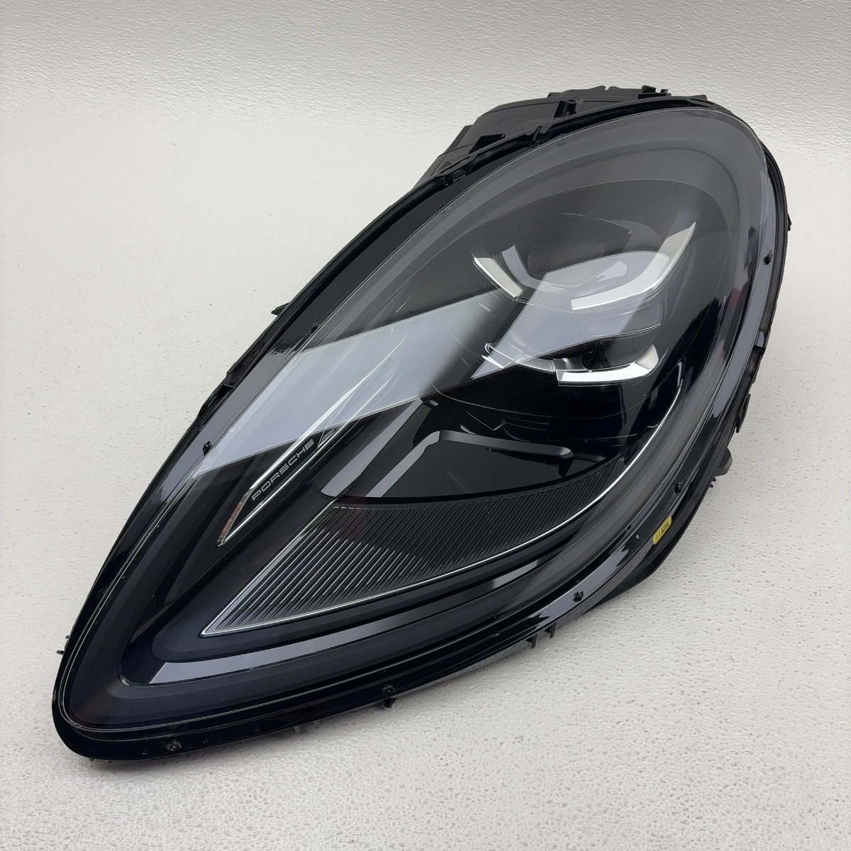2019-2023 Porsche Macan Left LH Driver PDLS LED Headlight Assembly Oem