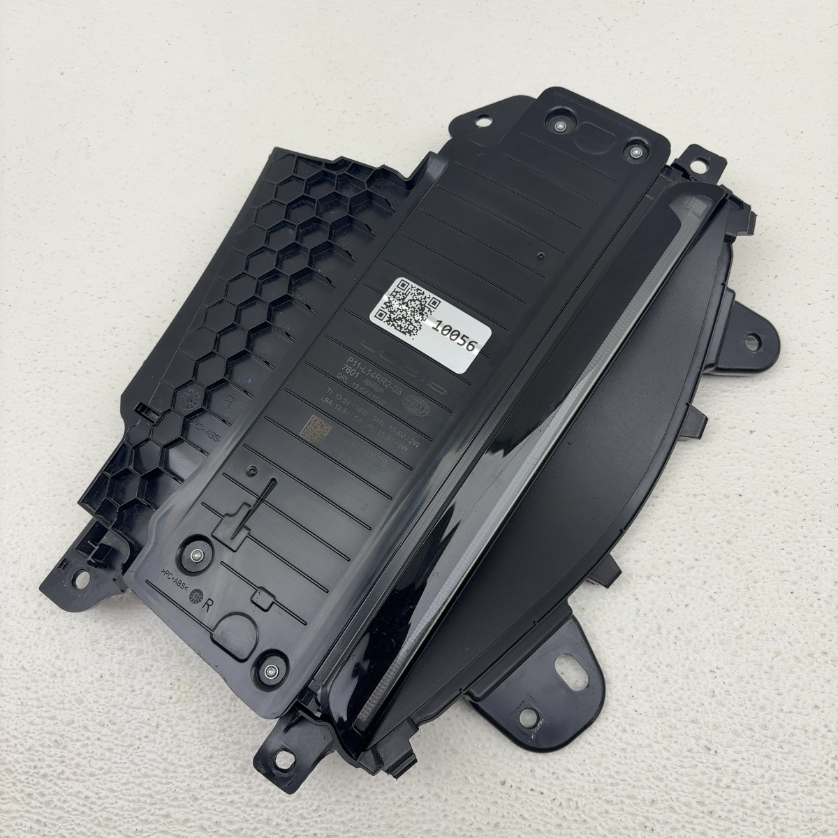 Lucid tail light